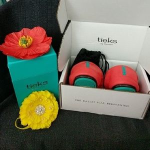 🦄🦄😍 Poppy Tieks!!😍 🦄🦄